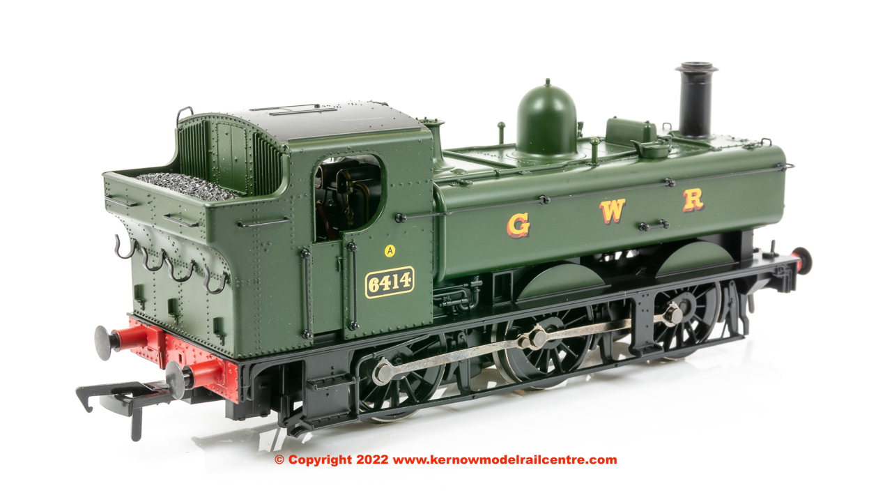 31-635B Bachmann GWR 64XX Pannier Tank number 6414 in GWR Green livery with GWR lettering
